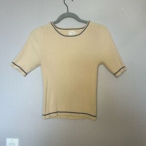 Ribbed short sleeve shirt